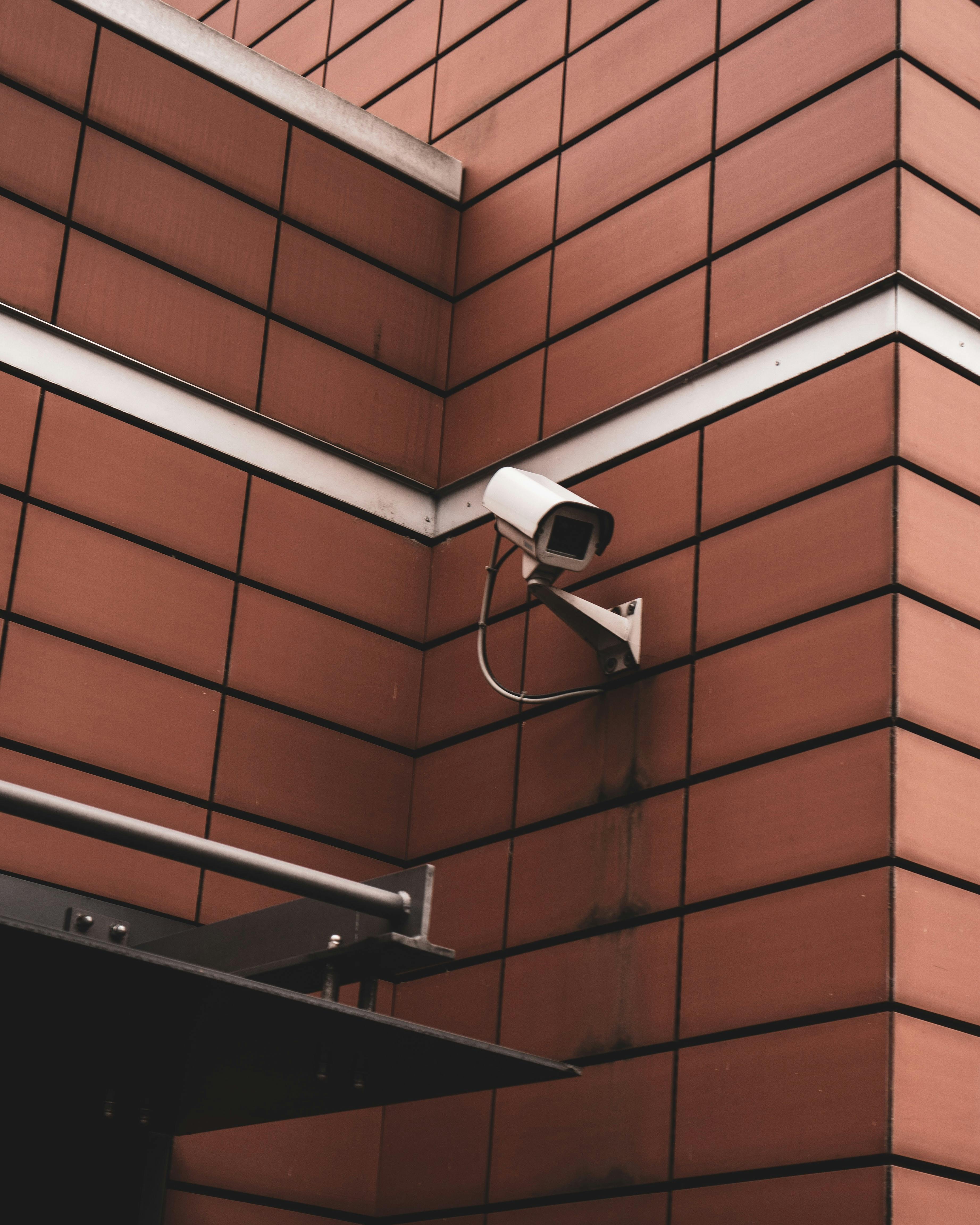 CCTV Pros Security Team - Professional Installation Experts